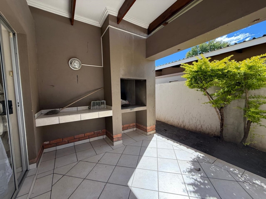 3 Bedroom Property for Sale in Waterval East North West